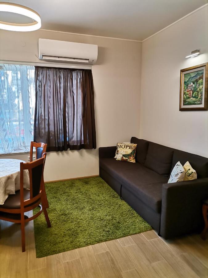 Guest Apartment Monarch Σμόλιαν Εξωτερικό φωτογραφία
